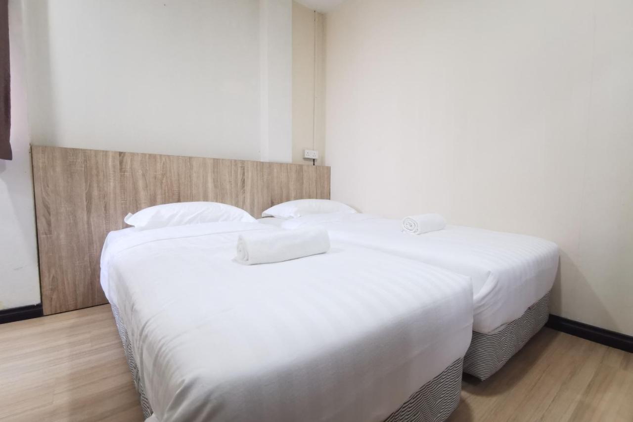 Spot On 90084 Room 123 Semporna Exterior photo